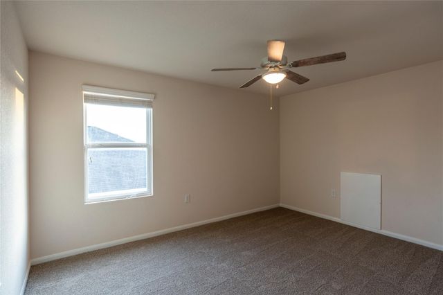 5000 Lexington Meadow LN, Del Valle, TX 78617