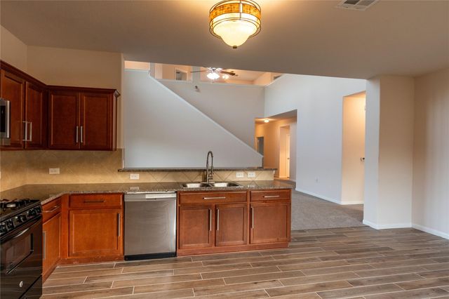 5000 Lexington Meadow LN, Del Valle, TX 78617