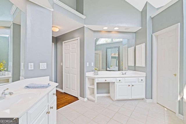 163 Woodcliff Drive, Suwanee, GA 30024