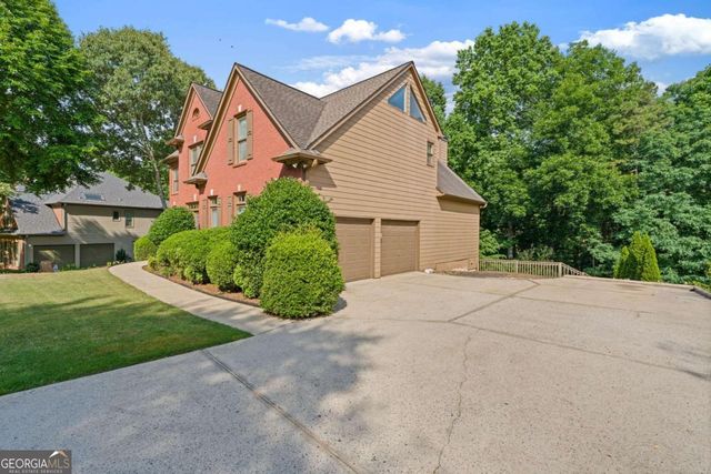 163 Woodcliff Drive, Suwanee, GA 30024