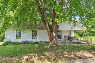 114 Elm St, Cornersville, TN 37047