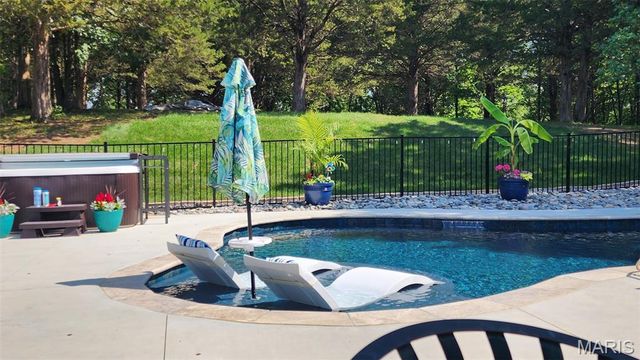 35 Dyer Road, Wentzville, MO 63385