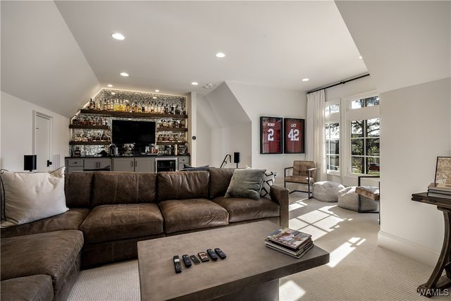 708 Highgrove, Tuscaloosa, AL 35406