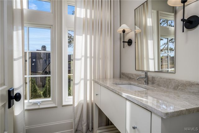 708 Highgrove, Tuscaloosa, AL 35406