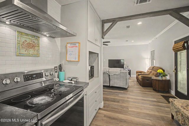 790 Koko Place, Diamondhead, MS 39525