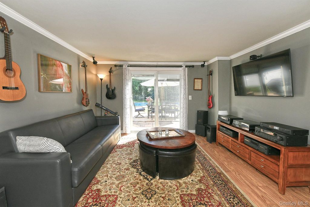 21 Campo Avenue, Selden, NY 11784 — photo 5