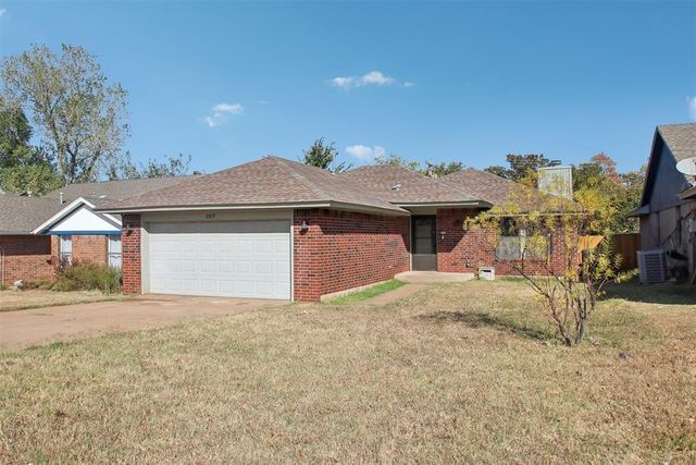 2817 Green Canyon Drive, Edmond, OK 73013