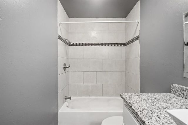 2817 Green Canyon Drive, Edmond, OK 73013