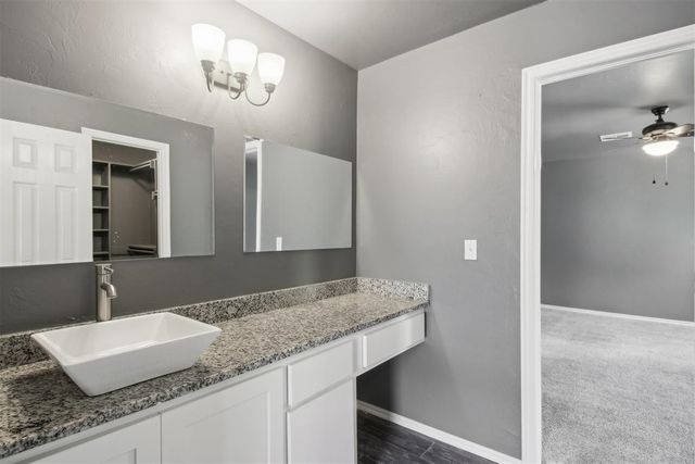 2817 Green Canyon Drive, Edmond, OK 73013