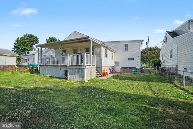 4609 MARBLEHEAD ST, Harrisburg, PA 17109