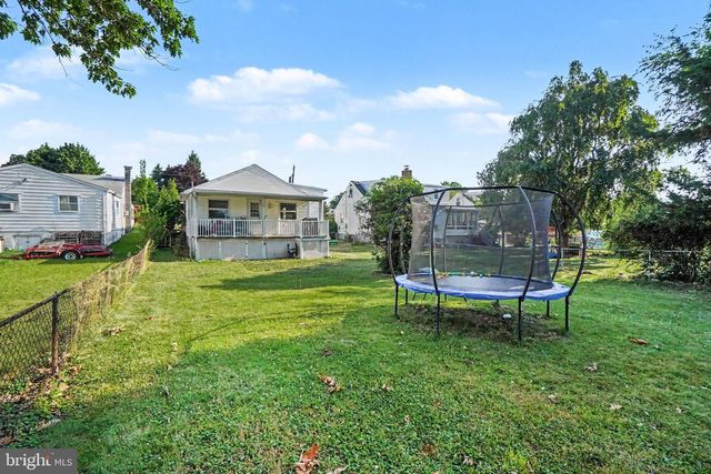 4609 MARBLEHEAD ST, Harrisburg, PA 17109