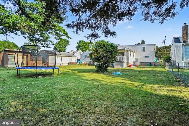 4609 MARBLEHEAD ST, Harrisburg, PA 17109