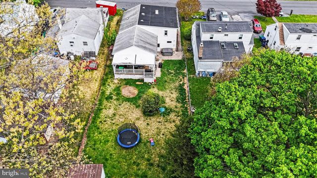 4609 MARBLEHEAD ST, Harrisburg, PA 17109