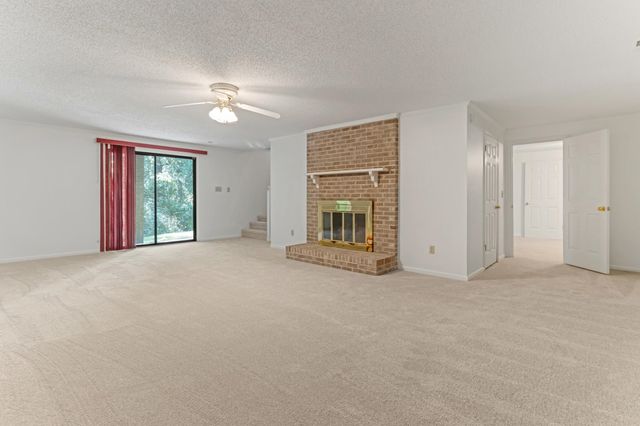 107 South Pointe Court, Moore, SC 29369