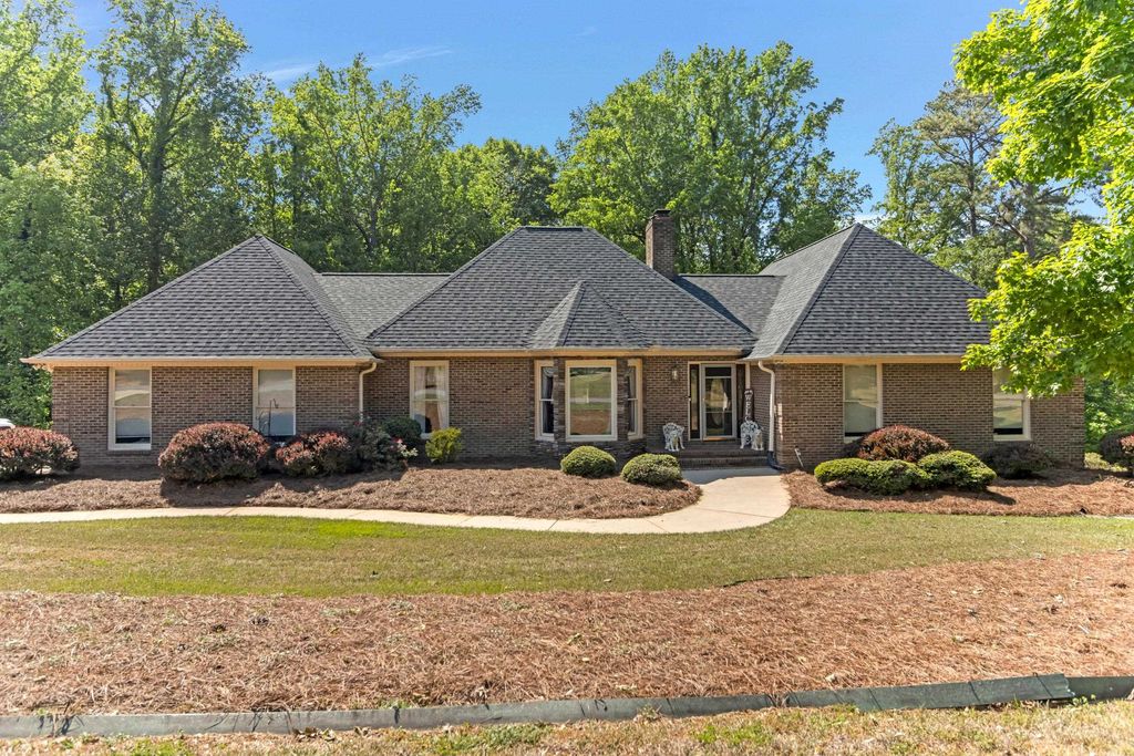 107 South Pointe Court, Moore, SC 29369