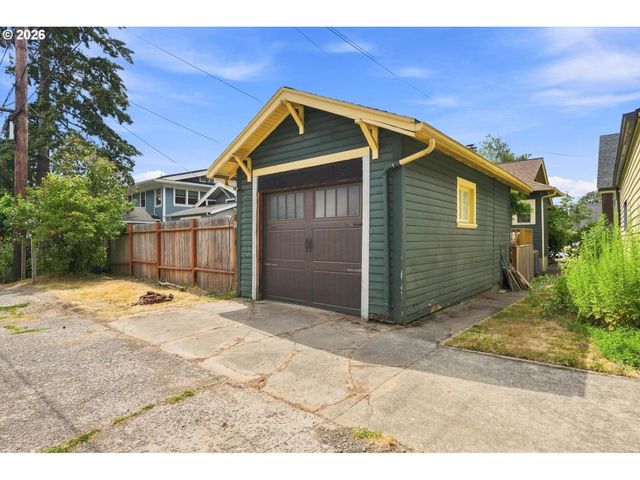 2012 Se HEMLOCK Ave, Portland, OR 97214