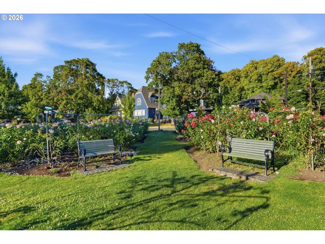 2012 Se HEMLOCK Ave, Portland, OR 97214