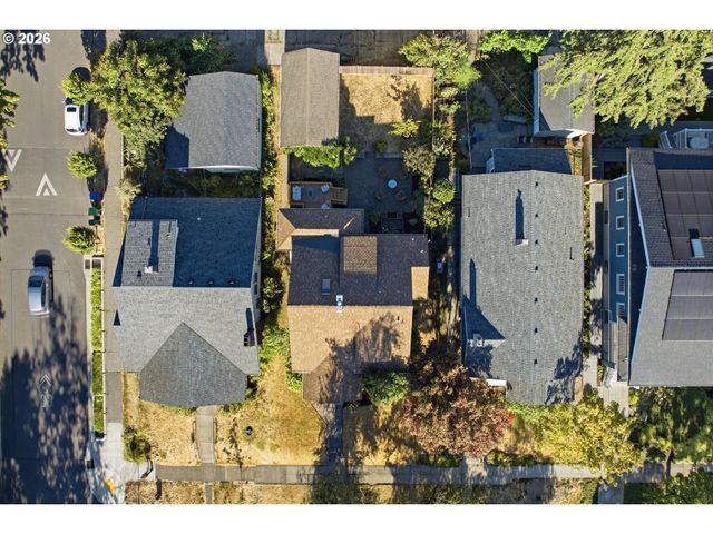 2012 Se HEMLOCK Ave, Portland, OR 97214