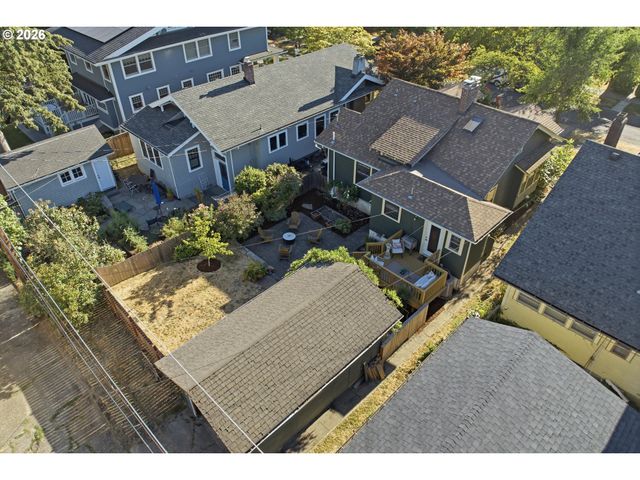 2012 Se HEMLOCK Ave, Portland, OR 97214