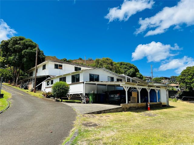 322 Auwaiolimu Street, Honolulu, HI 96813