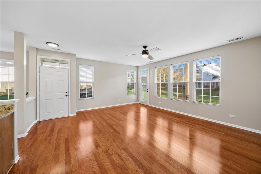 5110 Eastchester Court 5110, Plainfield, IL 60586 — photo 2