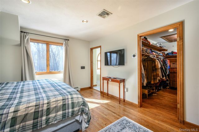 14 Geneva Drive, Hopewell Junction, NY 12533