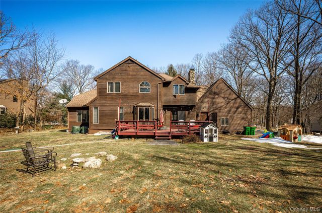 14 Geneva Drive, Hopewell Junction, NY 12533