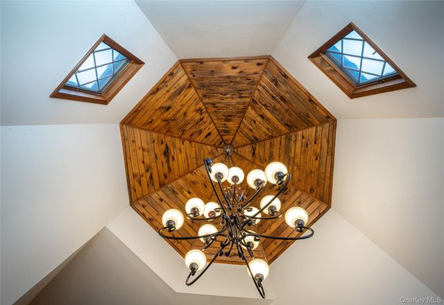 14 Geneva Drive, Hopewell Junction, NY 12533