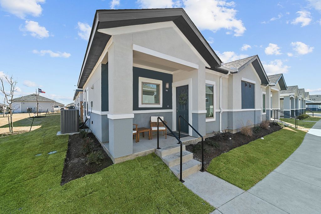 6940 Gladly, Mckinney, TX 75071