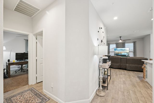 125 Orchard Pines Place, Boyd, TX 76023