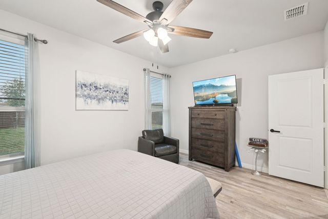 125 Orchard Pines Place, Boyd, TX 76023