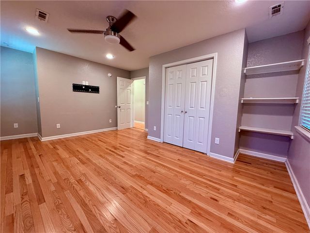 108 SE 13th Street, Bentonville, AR 72712