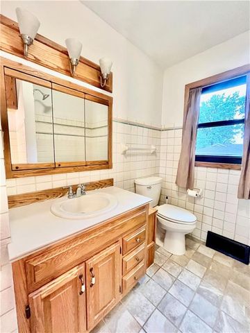 1612 Country Club Road, Atchison, KS 66002