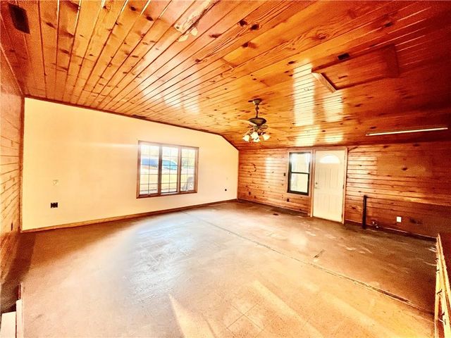 1612 Country Club Road, Atchison, KS 66002