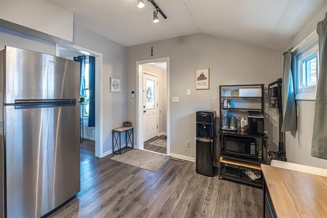 2124 PLUM Street, Erie, PA 16502