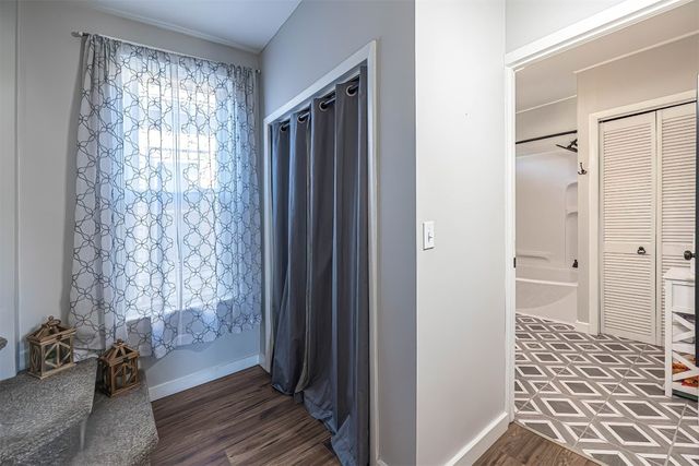 2124 PLUM Street, Erie, PA 16502