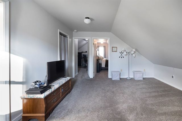 2124 PLUM Street, Erie, PA 16502