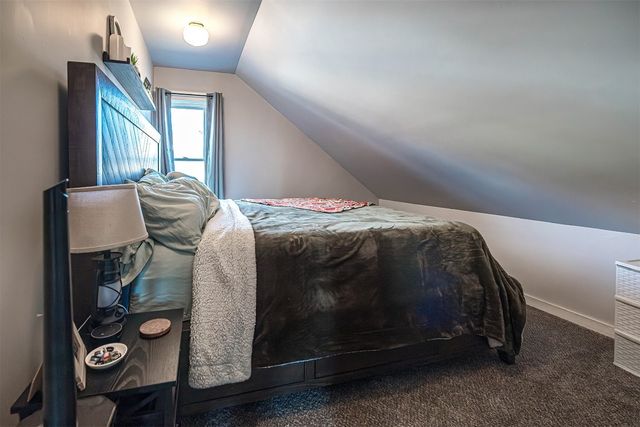 2124 PLUM Street, Erie, PA 16502