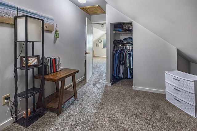 2124 PLUM Street, Erie, PA 16502