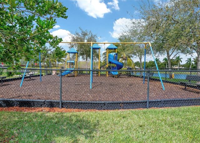 22621 SW 88th Place 106-8, Cutler Bay, FL 33190