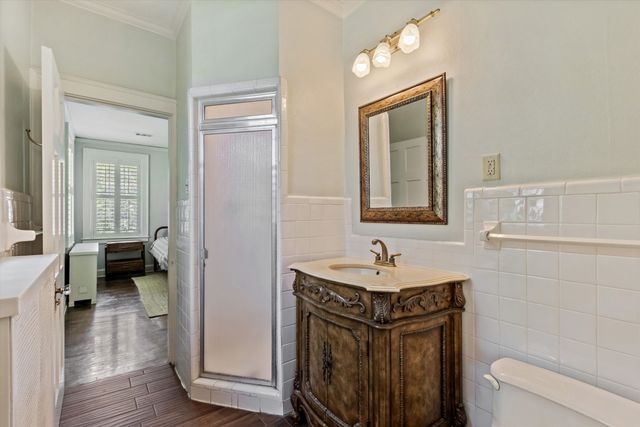 1 BELLEAIR DR, Memphis, TN 38104
