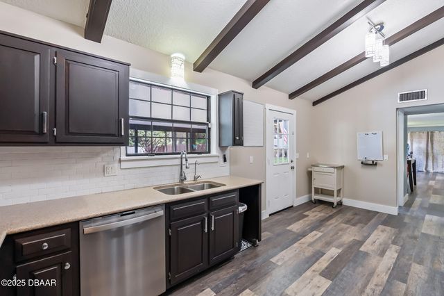 102 Thicket Lane, Palatka, FL 32177