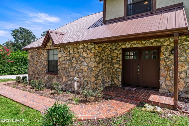 102 Thicket Lane, Palatka, FL 32177