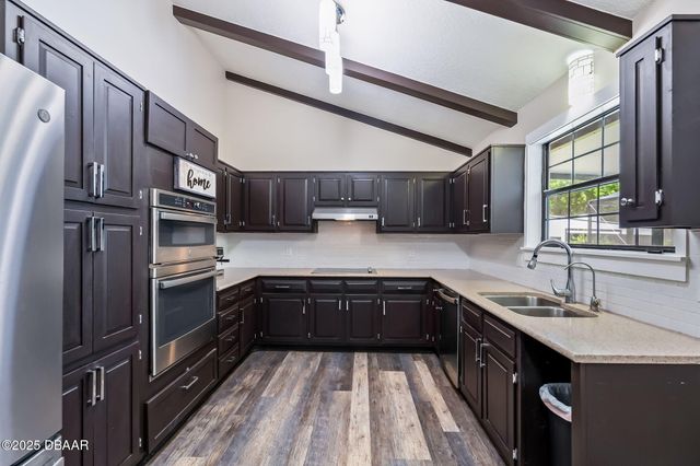 102 Thicket Lane, Palatka, FL 32177