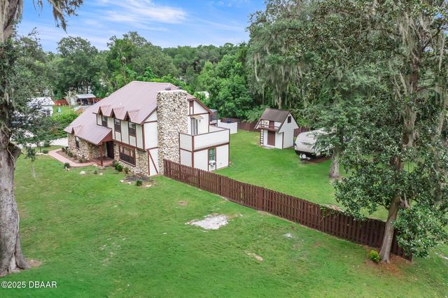 102 Thicket Lane, Palatka, FL 32177