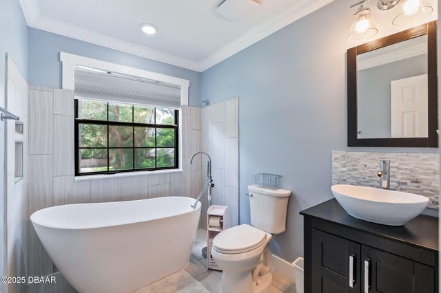 102 Thicket Lane, Palatka, FL 32177