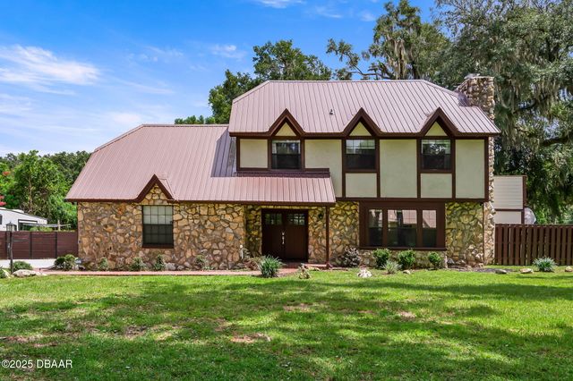 102 Thicket Lane, Palatka, FL 32177