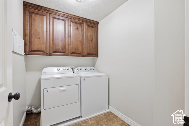 46 E WHITAKER CIR, Kaysville, UT 84037