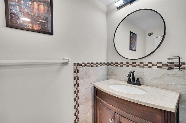 1000 Parkview Drive Unit 306, Hallandale Beach, FL 33009