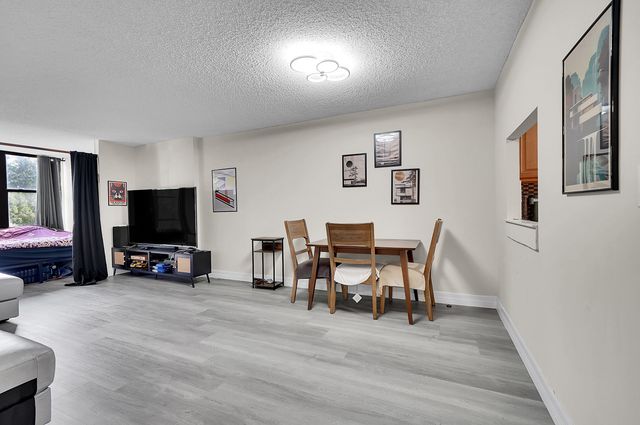 1000 Parkview Drive Unit 306, Hallandale Beach, FL 33009